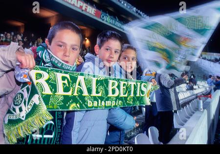 Gli appassionati di Real Betis Balompie.In Betis Stadium. Sevilla, Spagna Foto Stock