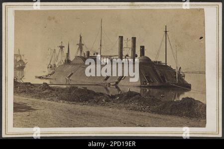 Ironclad USS Essex a Baton Rouge, Louisiana. Liljenquist Famiglia Collezione di fotografie della Guerra civile , pp/liljpaper. Essex (vaporiera Ironclad), Louisiana, Baton Rouge, 1860-1870, Armored Vessels, Union, Louisiana, Baton Rouge, 1860-1870, Stati Uniti, Storia, Guerra civile, 1861-1865, operazioni navali, Unione, Louisiana, Baton Rouge. Foto Stock