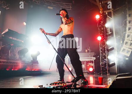 Milano, Italia. 10th Feb, 2023. Keshi suona in diretta a Fabrique il 10 febbraio 2023 a Milano (Foto di Alessandro Bremec/NurPhoto) Credit: NurPhoto SRL/Alamy Live News Foto Stock