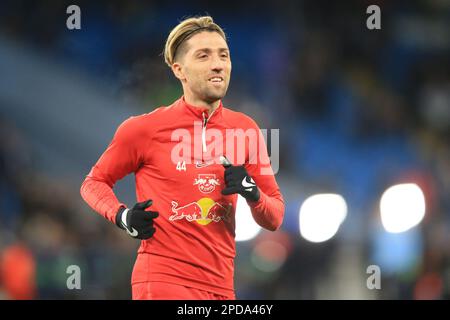 Manchester, Regno Unito. 14th Mar, 2023. Calcio: Champions League, Manchester City - RB Leipzig, knockout round, round del 16, seconda tappa all'Etihad Stadium, Kevin Kampl di Lipsia si riscalda. Credit: Notizie dal vivo su Parnaby Lindsey/dpa/Alamy Foto Stock