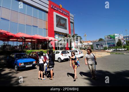 Kontinent supermercato a Tashkent, Uzbekistan. Foto Stock