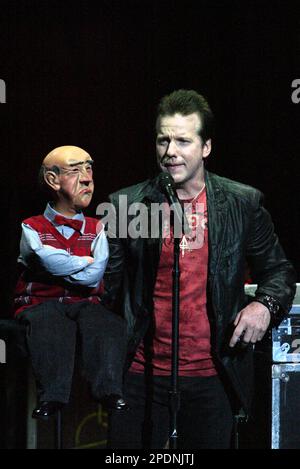 Jeff Dunham e il ventiloquista 'Walter' Jeff Dunham suonano dal vivo in concerto presso il Teatro Statale. Sydney, Australia - 06.11.09 Foto Stock