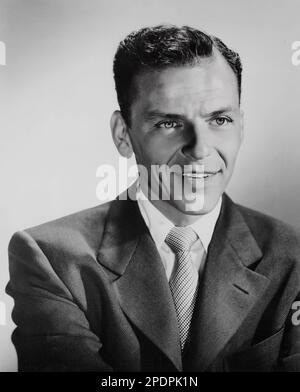 Frank Sinatra nella 'Trap Tender' (MGM, 1955) foto pubblicitaria Foto Stock