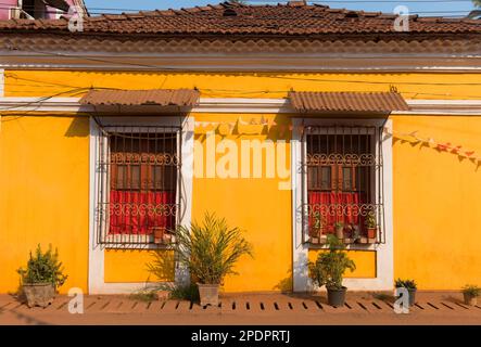 Casa colorati Mala Fontainhas Panjim Goa in India Foto Stock