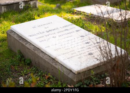 Il cimitero inglese o protestante a Firenze, Italia. Tra le tombe c'è quella del poeta Elizabeth Barrett Browning e Fanny Holman-Hunt Foto Stock