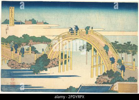 Il ponte ad arco al Santuario di Kameido Tenjin (Kameido Tenjin Taikobashi), dalla serie notevoli vedute dei ponti in varie Province (Shokoku meikyō kiran) ca. 1830 di Katsushika Hokusai Foto Stock