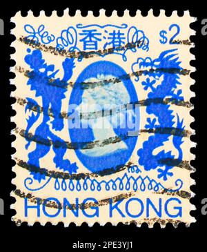 MOSCA, RUSSIA - 15 FEBBRAIO 2023: Francobollo stampato a Hong Kong mostra la Regina Elisabetta II, serie, circa 1962 Foto Stock