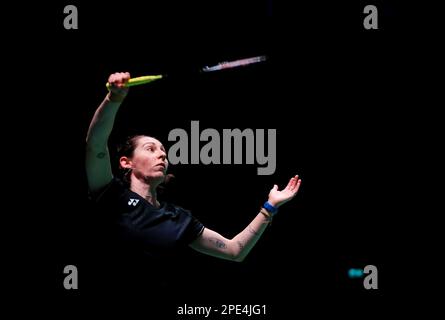 Kirsty Gilmour scozzese in azione contro Carolina Marin spagnolo il secondo giorno del CAMPIONATO YONEX All England Open Badminton all'Utilita Arena Birmingham. Data immagine: Mercoledì 15 marzo 2023. Foto Stock