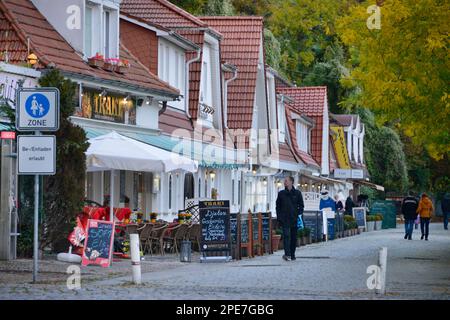 Lungomare, Sassnitz, Ruegen, Meclemburgo-Pomerania occidentale, Germania Foto Stock