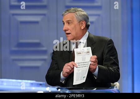 Roma, Italia. 15th Mar, 2023. Antonio Tajani durante la trasmissione porta a porta su Rai 1 presso gli studi Rai di Via Teulada il 15 marzo 2023 a Roma. (Foto di Fabrizio Corradetti/Livemedia) Credit: Independent Photo Agency/Alamy Live News Foto Stock