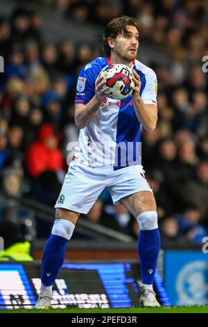 Blackburn, Regno Unito. 15th Mar, 2023. Sam Gallagher #9 di Blackburn Rovers durante la partita Sky Bet Championship Blackburn Rovers vs Reading a Ewood Park, Blackburn, Regno Unito, 15th marzo 2023 (Foto di ben Roberts/News Images) a Blackburn, Regno Unito il 3/15/2023. (Foto di ben Roberts/News Images/Sipa USA) Credit: Sipa USA/Alamy Live News Foto Stock