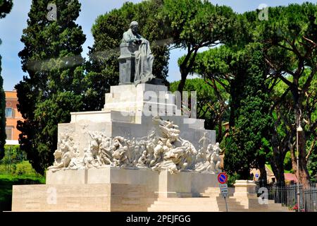 Statua di Giuseppe Mazzini Monumento a Piazzale Ugo la Malfa, Roma, Italia, Europa Foto Stock