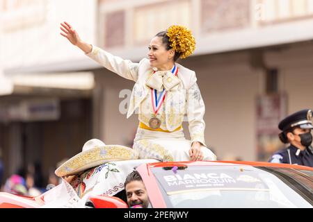 Brownsville, Texas, USA - 26 febbraio 2022: Charro Days Grand International Parade, Bianca Marroquin Amigo 2022 del festival Foto Stock