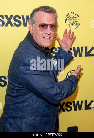 AUSTIN, TEXAS - 15 MARZO: Bruce Campbell partecipa alla prima edizione di “Evil Dead Rise” al Paramount Theatre durante la SXSW Conference and Festival del 2023 del 15 marzo 2023 ad Austin, Texas. (Foto di Maggie Boyd/Sipa USA) Credit: Sipa USA/Alamy Live News Foto Stock