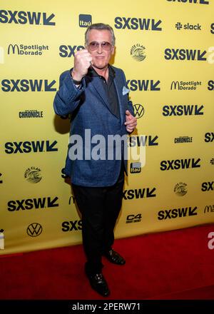 AUSTIN, TEXAS - 15 MARZO: Bruce Campbell partecipa alla prima edizione di “Evil Dead Rise” al Paramount Theatre durante la SXSW Conference and Festival del 2023 del 15 marzo 2023 ad Austin, Texas. (Foto di Maggie Boyd/Sipa USA) Credit: Sipa USA/Alamy Live News Foto Stock