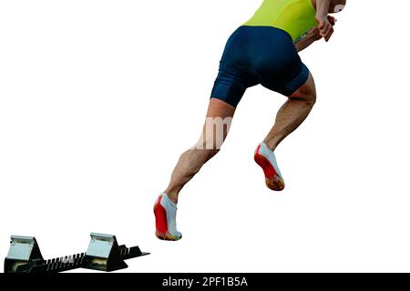 atleta corsa sprint da blocchi di partenza in gara atletica su sfondo bianco, foto sportive Foto Stock