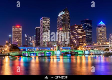 DowntownTampa tramonto, Blue Hour, Florida USA Foto Stock