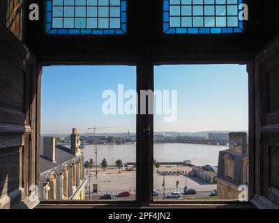 Vista da Porte Cailhau (Palazzo porta) a Bordeaux Foto Stock