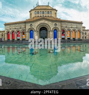 Piazza della Repubblica al mattino, Yerevan, Armenia, Caucaso, Medio Oriente Foto Stock