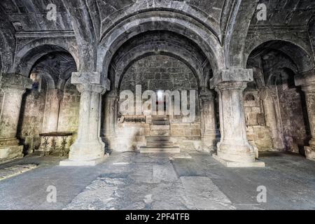 13th ° secolo Monastero di Haghartsin, interno, città Dilijan, provincia di Tavush, Armenia, Caucaso, Medio Oriente Foto Stock