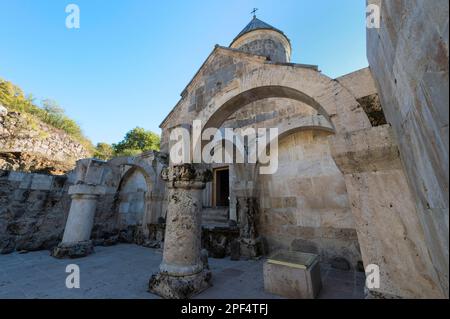 13th ° secolo Monastero di Haghartsin, Dilijan, Provincia di Tavush, Armenia, Caucaso, Medio Oriente Foto Stock