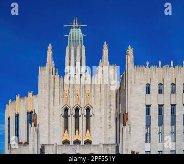 Soleggiata vista esterna della Boston Avenue United Methodist Church a Tulsa, Oklahoma Foto Stock