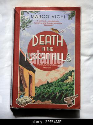 Morte nei mali toscani di Marco Vichi. Copertina del romanzo in versione cartacea. Usurata. Foto Stock