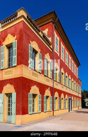 Nizza, Francia - 7 agosto 2022: Museo Matisse pittore Henri Matisse museo d'arte a Palazzo Villa des Arenes nel quartiere Cimiez di Nizza, sulla Costa Azzurra Foto Stock