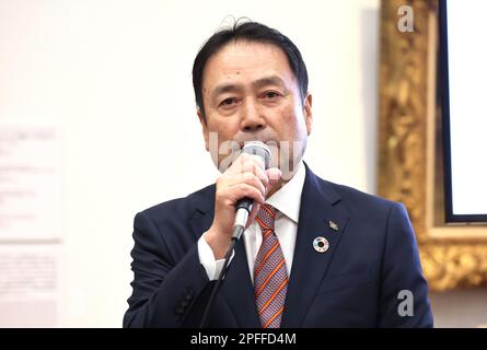 Tokyo, Giappone. 17th Mar, 2023. Yoshinori Kanehana, presidente della Kawasaki Heavy Industries (KHI), parla come KHI e il National Museum of Western Art (NMWA) hanno concordato una partnership completa alla NMWA di Tokyo venerdì 17 marzo 2023. La NMWA fu fondata per ospitare ed esporre la collezione Matsukata nel 1959. Matsukata Collection è una vasta collezione d'arte, raccolta da Kojiro Matsukata, primo presidente del cantiere Kawasaki, predecessore di KHI. (Foto di Yoshio Tsunoda/AFLO) Foto Stock