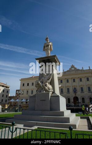 02 settembre 2022 – Europa, Italia, Sardegna, Sassari, Monumento al Re Vittorio Emanuele di Savoia. Foto Stock