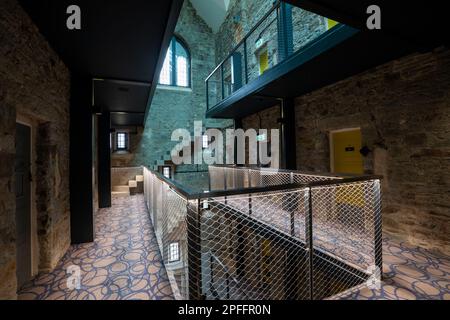 Corridoio interno del Bodmin Jail Hotel a Bodmin, Cornovaglia Foto Stock