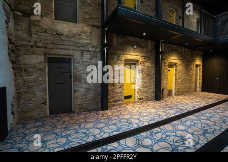 Corridoio interno del Bodmin Jail Hotel a Bodmin, Cornovaglia Foto Stock