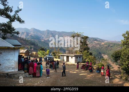 Il Nepal, Nuwakot district, un anno dopo il terremoto e aiuti umanitari Foto Stock