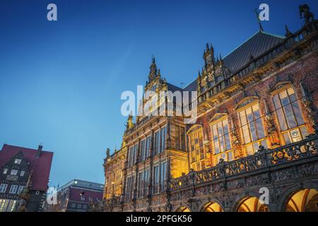 Vecchio Municipio di notte - Brema, Germania Foto Stock