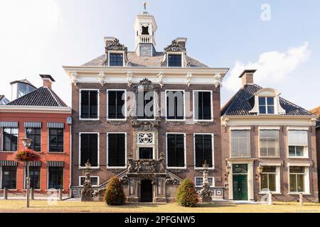 Municipio in stile rococò, nel centro della città di Sneek in Frisia. Foto Stock