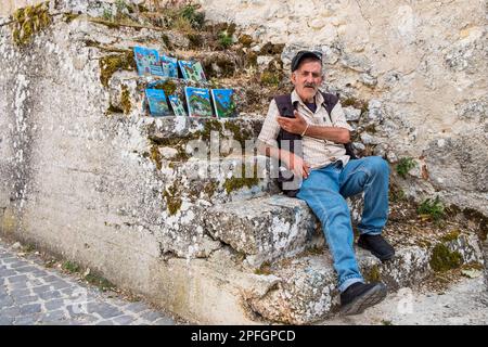 Italia, Santo Stefano di Sessanio, pittore antico Foto Stock