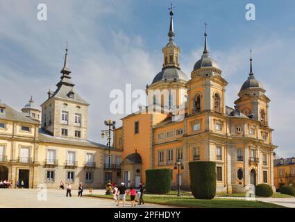 La Granja de San Ildefonso, Provincia di Segovia, Spagna. (Nota anche come la Granja, o San Ildefonso.) Il palazzo reale barocco del 18th ° secolo di San Ilde Foto Stock