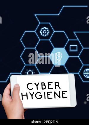 Cartello con scritta Cyber Hygiene. Parola per le misure che gli utenti del calcolatore prendono per migliorare la loro sicurezza cibernetica Foto Stock