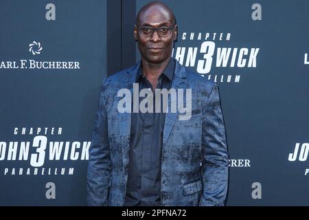 Hollywood, Stati Uniti. 18th Mar, 2023. (FILE) Lance Reddick Dead a 60. HOLLYWOOD, LOS ANGELES, CALIFORNIA, USA - 15 MAGGIO: L'attore e musicista americano Lance Reddick (Lance Solomon Reddick) arriva al Los Angeles Special Screening of Lionsgate's 'John Wick: Chapter 3 - Parabellum' tenuto presso il TCL Chinese Theatre IMAX il 15 maggio 2019 a Hollywood, Los Angeles, California, Stati Uniti. (Foto di Xavier Collin/Image Press Agency) Credit: Image Press Agency/Alamy Live News Foto Stock