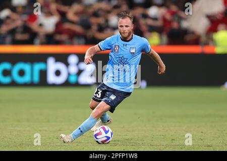 Sydney, Australia. 18th Mar, 2023. Il rhyan Grant of Sydney FC attacca durante l'Australia Una partita della Lega tra il Sydney FC e i West Sydney Wanderers allo stadio Allianz di Sydney, Australia, il 18 marzo 2023. Foto di Peter Dovgan. Solo per uso editoriale, licenza richiesta per uso commerciale. Non è utilizzabile nelle scommesse, nei giochi o nelle pubblicazioni di un singolo club/campionato/giocatore. Credit: UK Sports Pics Ltd/Alamy Live News Foto Stock