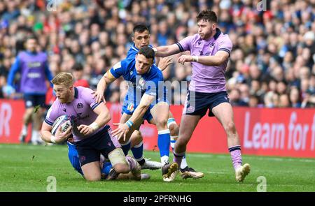 Edimburgo, Regno Unito. 18th Mar, 2023. Kyle Steyn di Scozia durante la partita delle Guinness 6 Nations al Murrayfield Stadium, Edimburgo. Il credito dell'immagine dovrebbe essere: Neil Hanna/Sportimage Credit: Sportimage/Alamy Live News Foto Stock