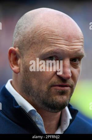 Edimburgo, Regno Unito. 18th Mar, 2023. Gregor Townsend Capo allenatore della Scozia durante la partita Guinness 6 Nazioni al Murrayfield Stadium, Edimburgo. Il credito dell'immagine dovrebbe essere: Neil Hanna/Sportimage Credit: Sportimage/Alamy Live News Foto Stock