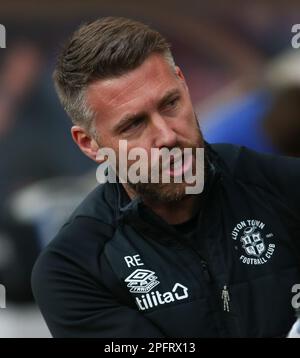 Rob Edwards, direttore della città di Luton, durante la partita del campionato Sky Bet tra Sunderland e Luton Town allo Stadio di luci di Sunderland, sabato 18th marzo 2023. (Foto: Michael driver | NOTIZIE MI) Credit: NOTIZIE MI & Sport /Alamy Live News Foto Stock