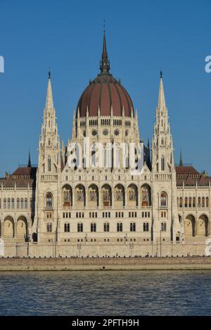 Edificio del Parlamento, Kossuth Lajos ter, Budapest, Ungheria Foto Stock