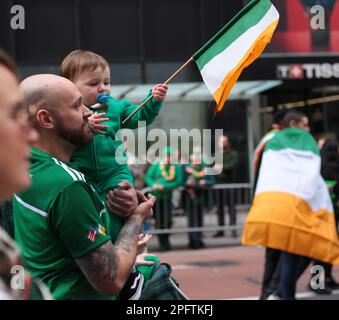 New York, New York - 17th marzo 2023 : Annual St Parata di Patricks Day a New York City lungo la 5th ave. Foto Stock