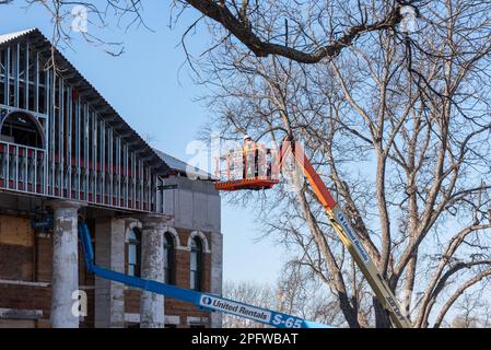 Il tribunale della contea di Mason in costruzione dopo un incendio distrusse gran parte dell'edificio storico originale. Foto Stock