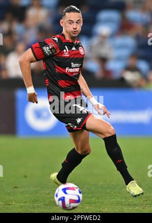 Amor Layoui of the Wanderers controlla la palla durante il round 21 a-League Men's match tra il Sydney FC e il Western Sydney Wanderers all'Allianz Stadium, il 18 marzo 2023, a Sydney, Australia. (FOTO : IZHAR KHAN) IMMAGINE LIMITATA AD USO EDITORIALE - RIGOROSAMENTE NESSUN USO COMMERCIALE Foto Stock