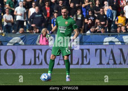 Andrea Paleari Jogador Benevento Durante Jogo Campeonato Italiano Serie  Entre — Fotografia de Stock Editorial © VincenzoIzzo #535949916