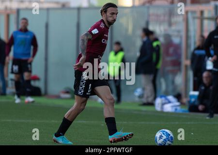 Stadio Oreste Granillo, Reggio Calabria, 18 marzo 2023, Di Chiara Gianluca Reggina girato durante la Reggina 1914 vs Cagliari Calcio - Italiano SO Foto Stock