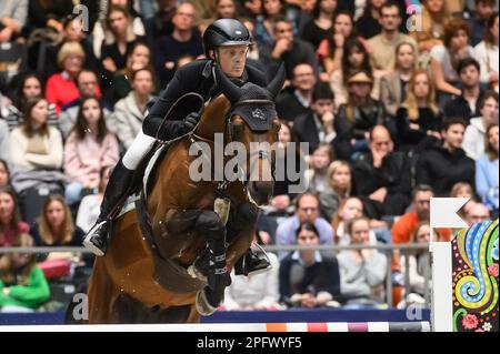 Willem Greve gareggia nel Saut Hermes Jumping CSI 5 al Grand Palais Ephemere il 18 marzo 2023 a Parigi, in Francia. Foto di Laurent Zabulon/ABACAPRESS.COM Credit: Abaca Press/Alamy Live News Foto Stock